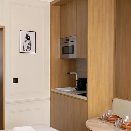 Avec Jacuzzi & Cinema-gare Mont Parnasse Apartamento Paris